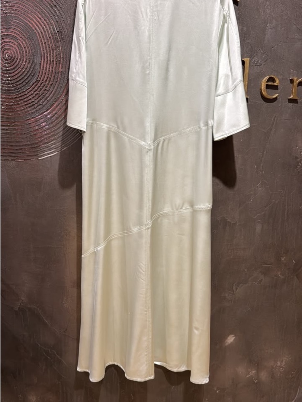 DAY Light Sage green resort wear Midi Dress with Keyhole Neckline size L NWT - Picture 4 of 6